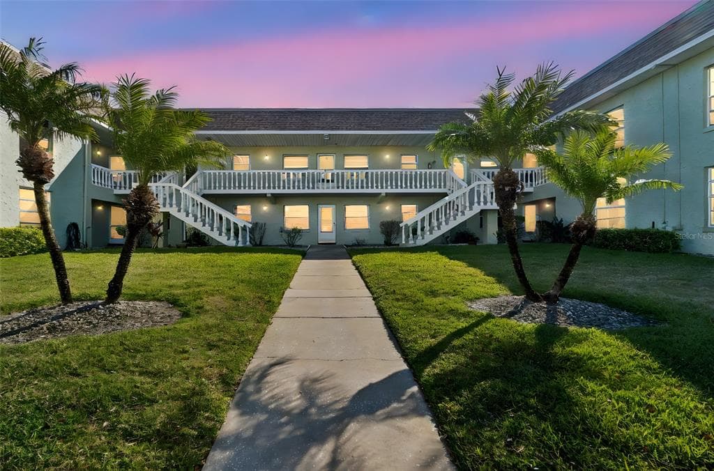 1250 S PINELLAS AVE UNIT 503 TARPON SPRINGS, FL 34689