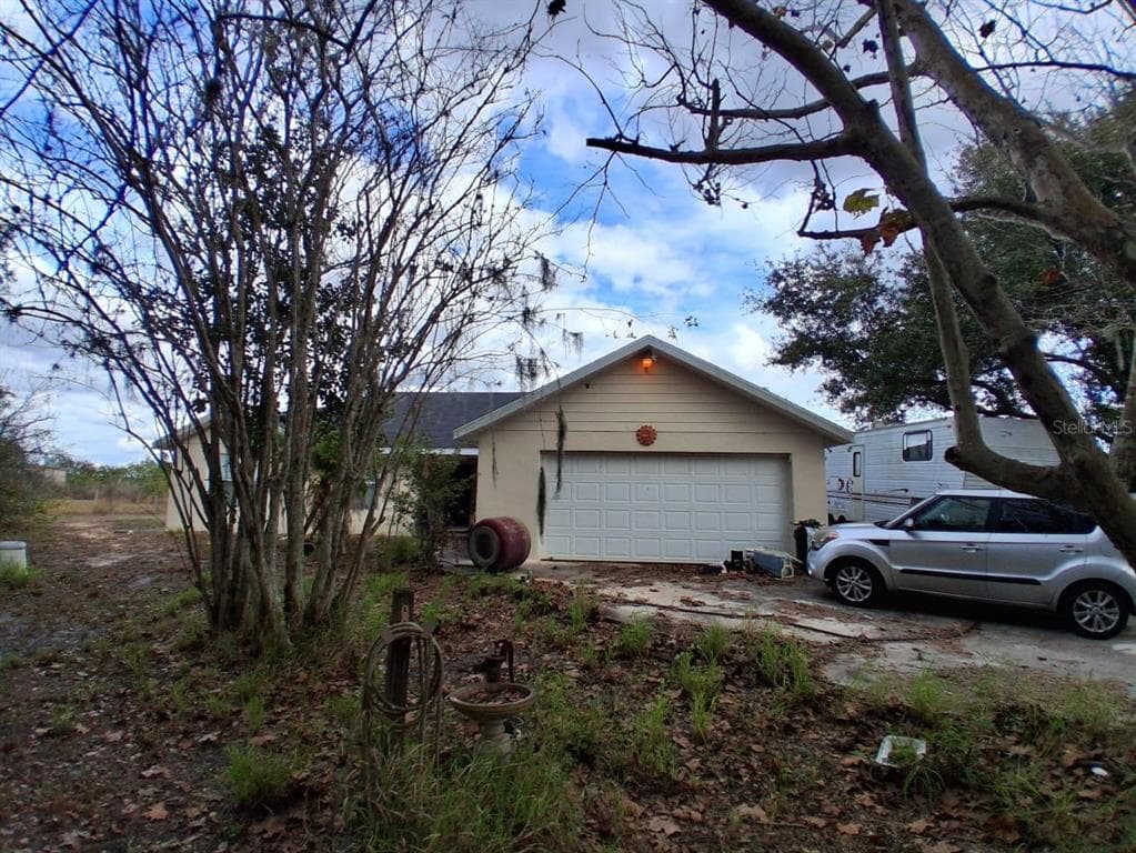 1842 DOC LINDSEY ROAD FORT MEADE, FL 33841