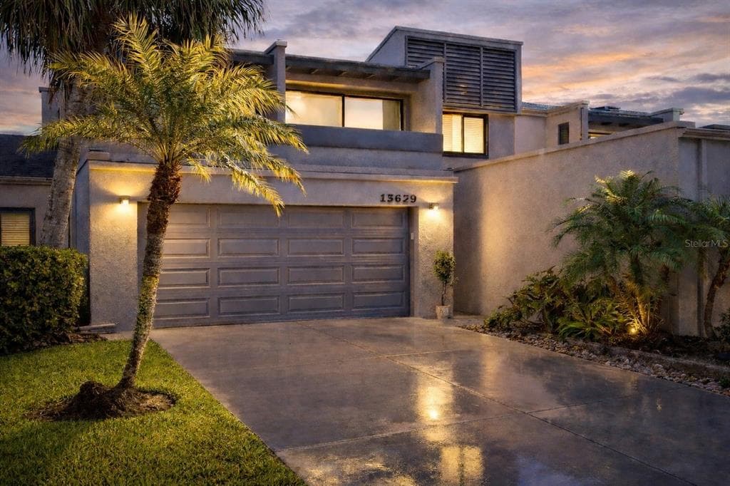 13629 TWIN LAKES LANE TAMPA, FL 33618