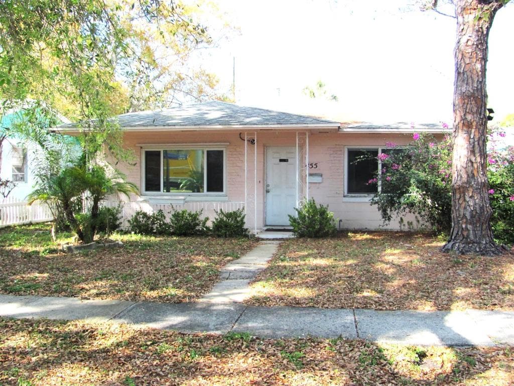 455 34TH AVENUE N ST PETERSBURG, FL 33704