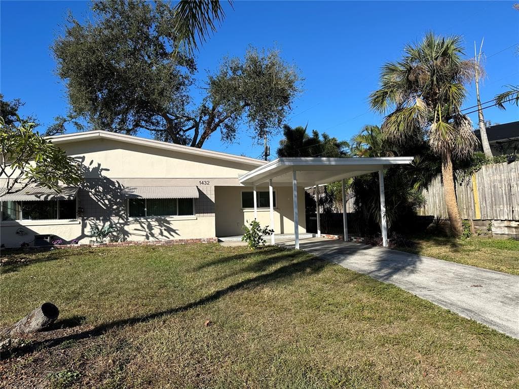 1432 LOTUS PATH CLEARWATER, FL 33756