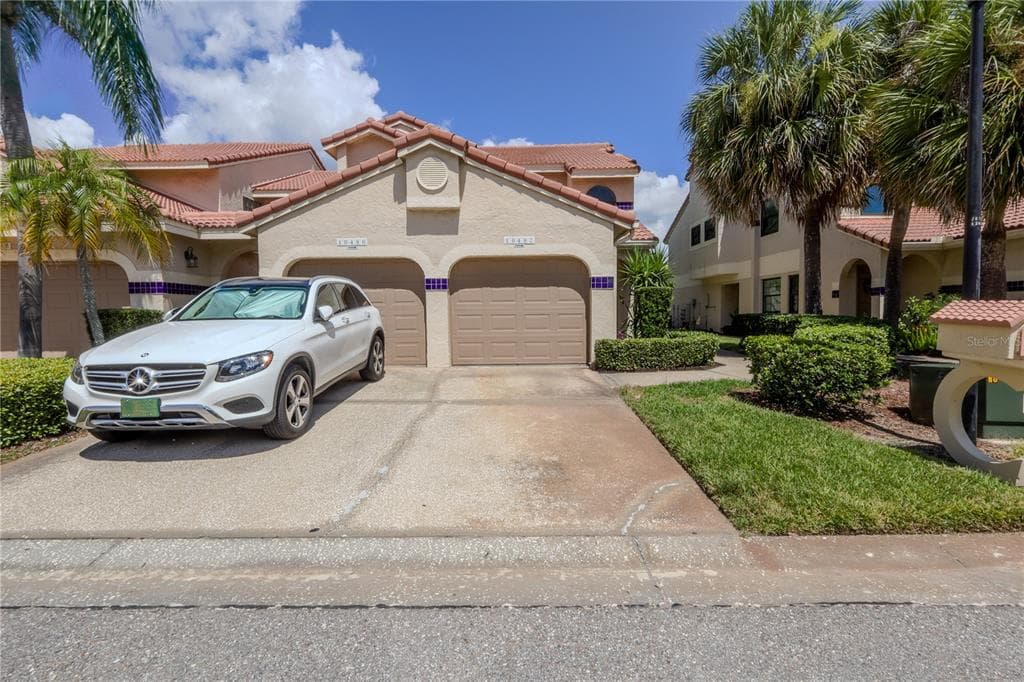 10482 SAINT TROPEZ PLACE UNIT 202 TAMPA, FL 33615