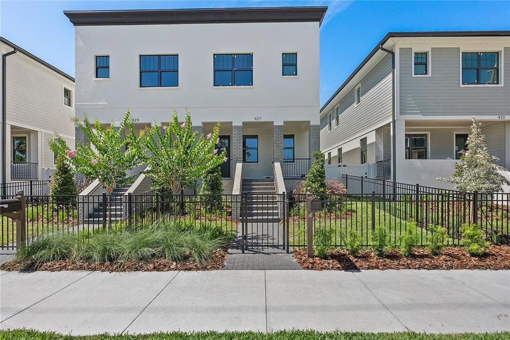 427 11TH AVENUE S ST PETERSBURG, FL 33701