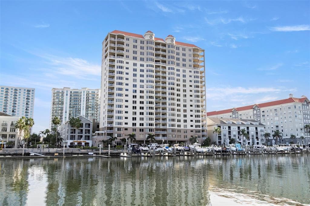 371 CHANNELSIDE WALK WAY UNIT 1503 TAMPA, FL 33602