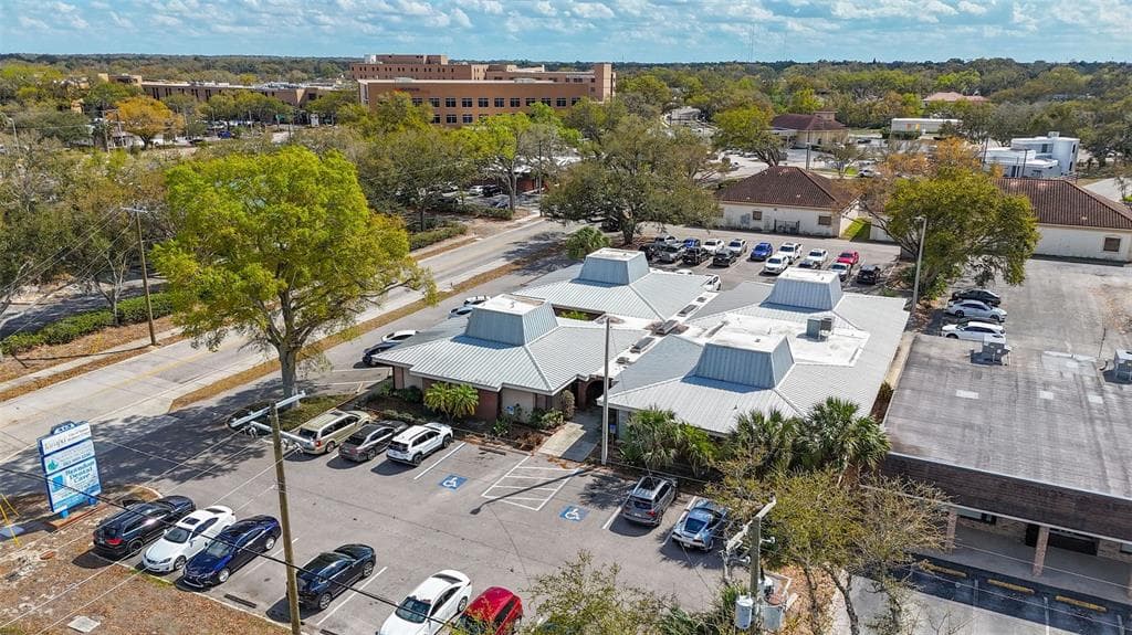413 ROBERTSON ST BRANDON, FL 33511