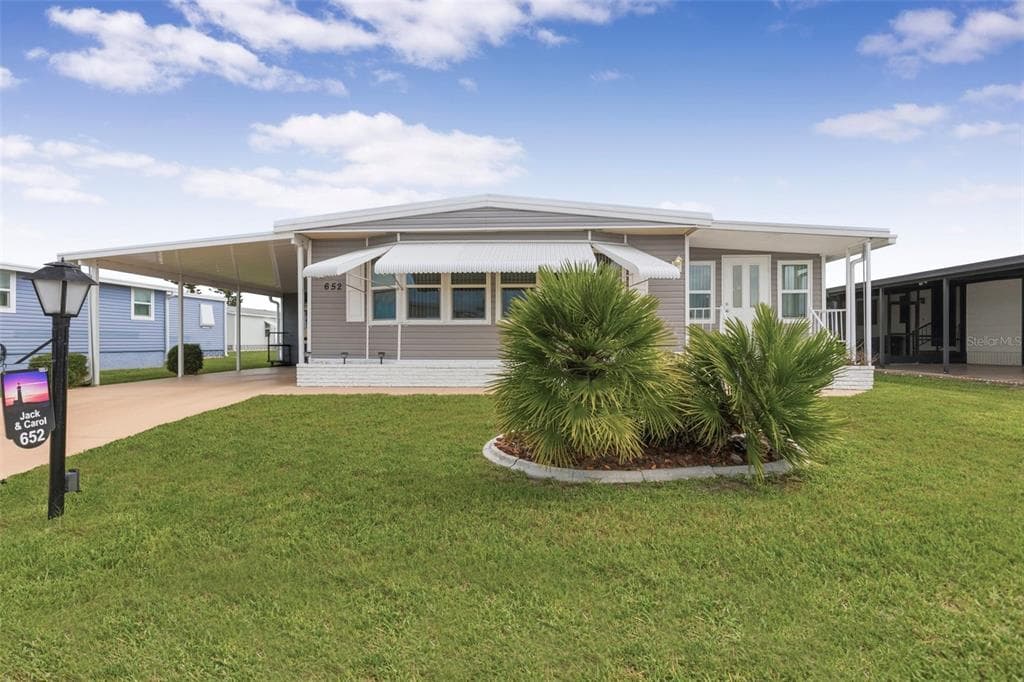 652 LA SALA NORTH PORT, FL 34287