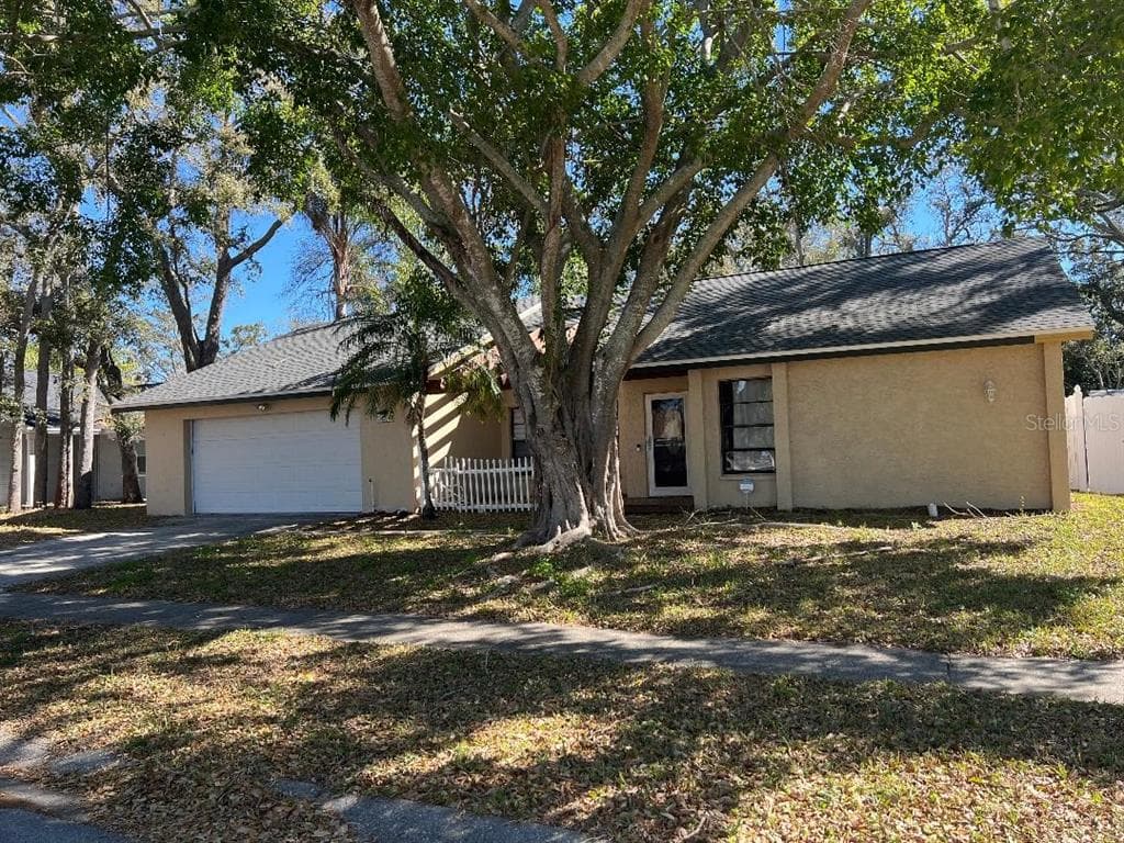 200 ARBOR DRIVE W PALM HARBOR, FL 34683