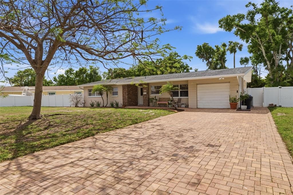 4415 7TH STREET S ST PETERSBURG, FL 33705