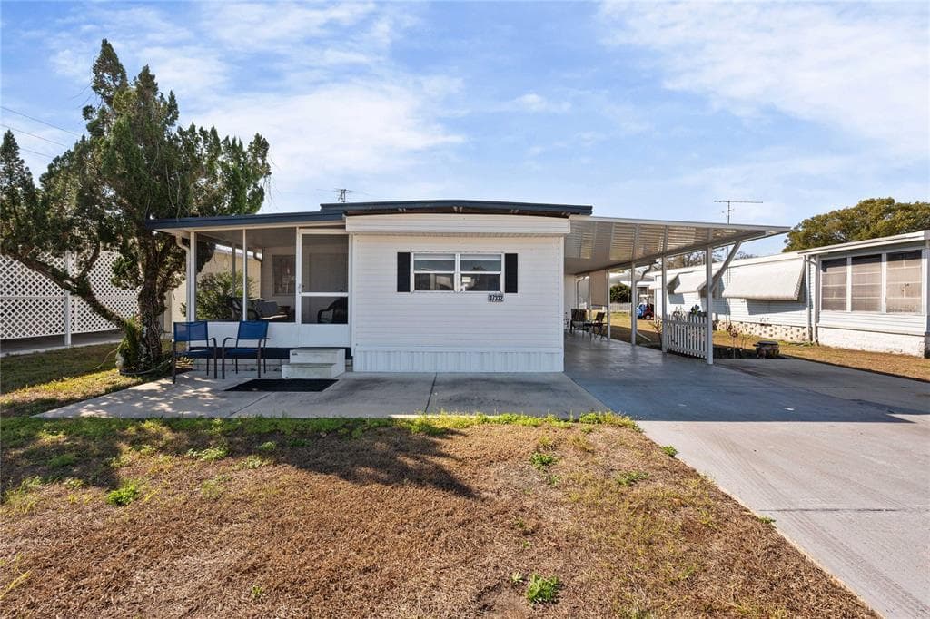 37332 SANDRA AVENUE ZEPHYRHILLS, FL 33542