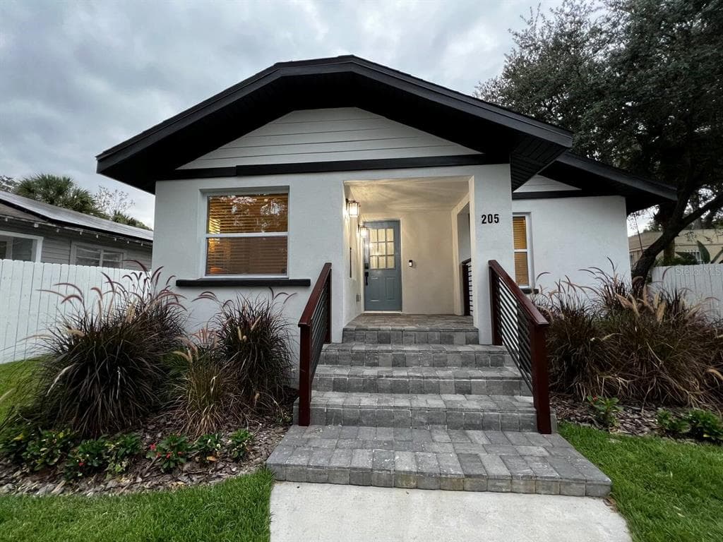 205 W EMILY STREET TAMPA, FL 33603
