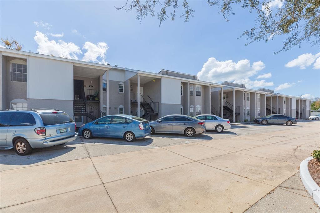 4513 S OAK DRIVE UNIT Q62A