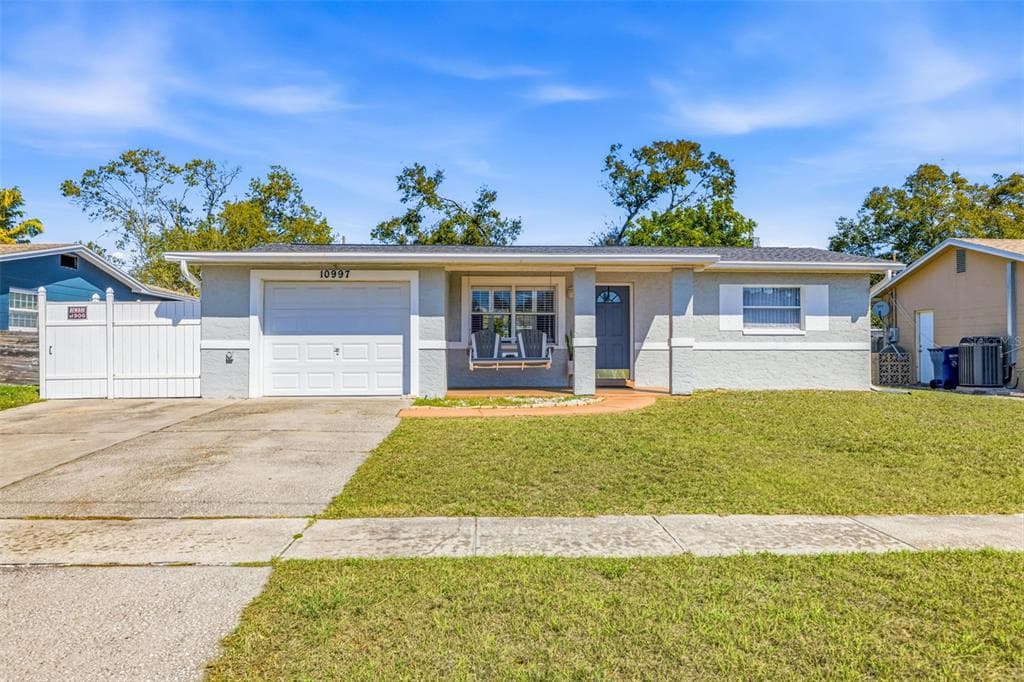 10997 87TH AVENUE SEMINOLE, FL 33772