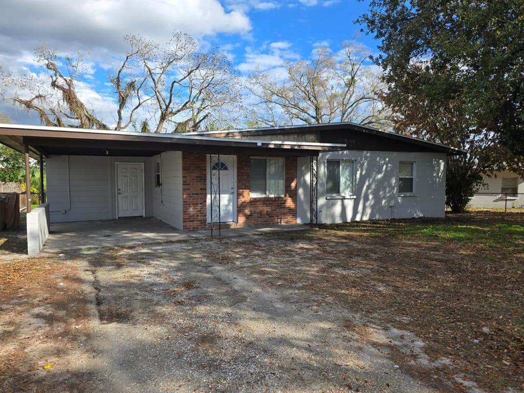 8607 BEVERLY DRIVE TEMPLE TERRACE, FL 33617