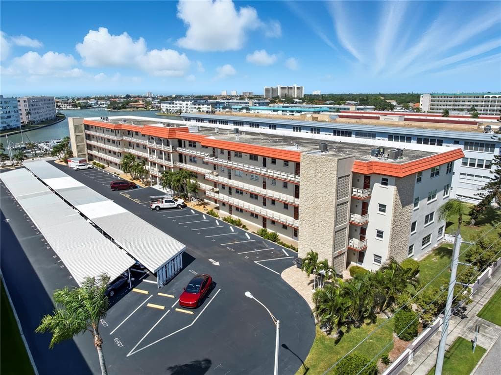 3114 59TH STREET S UNIT 302 GULFPORT, FL 33707