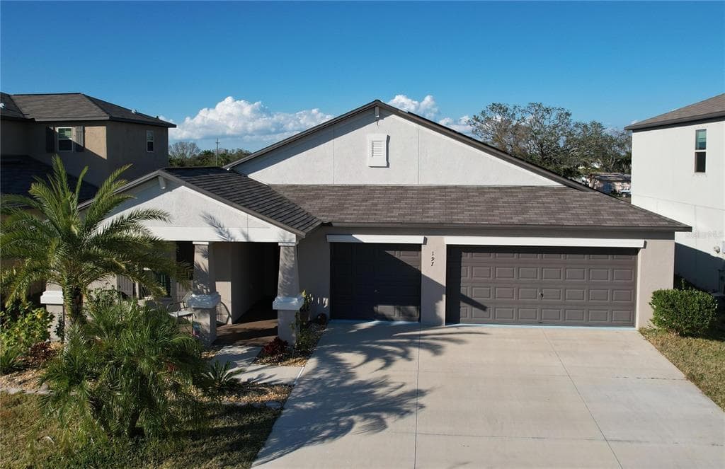 197 RAIN BERRY AVENUE RUSKIN, FL 33570
