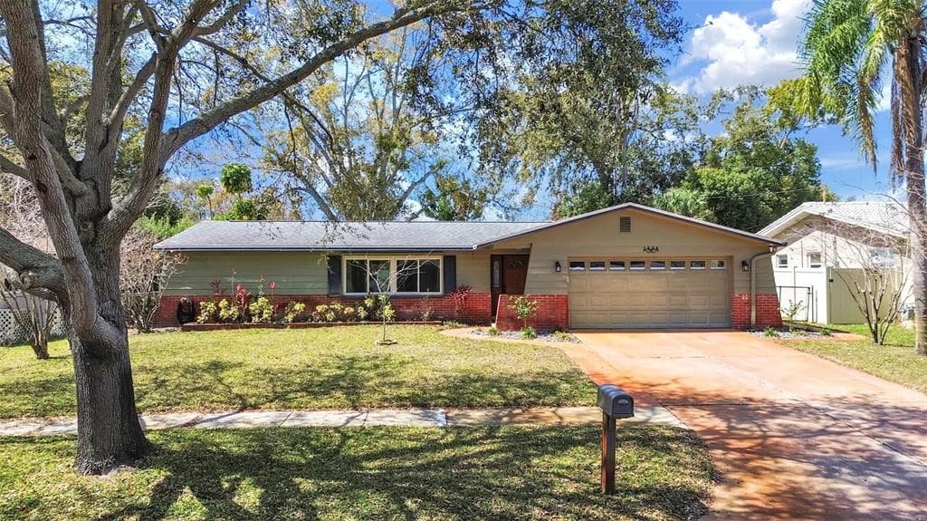 1324 SUMMERLIN DRIVE CLEARWATER, FL 33764