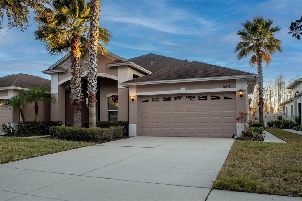 20748 AMANDA OAK COURT LAND O LAKES, FL 34638