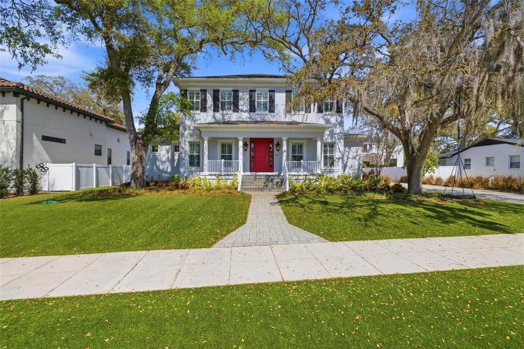 4615 W SUNSET BOULEVARD TAMPA, FL 33629