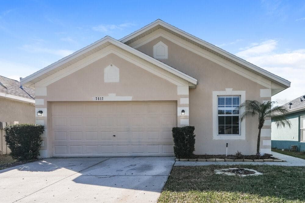 7517 OXFORD GARDEN CIRCLE APOLLO BEACH, FL 33572