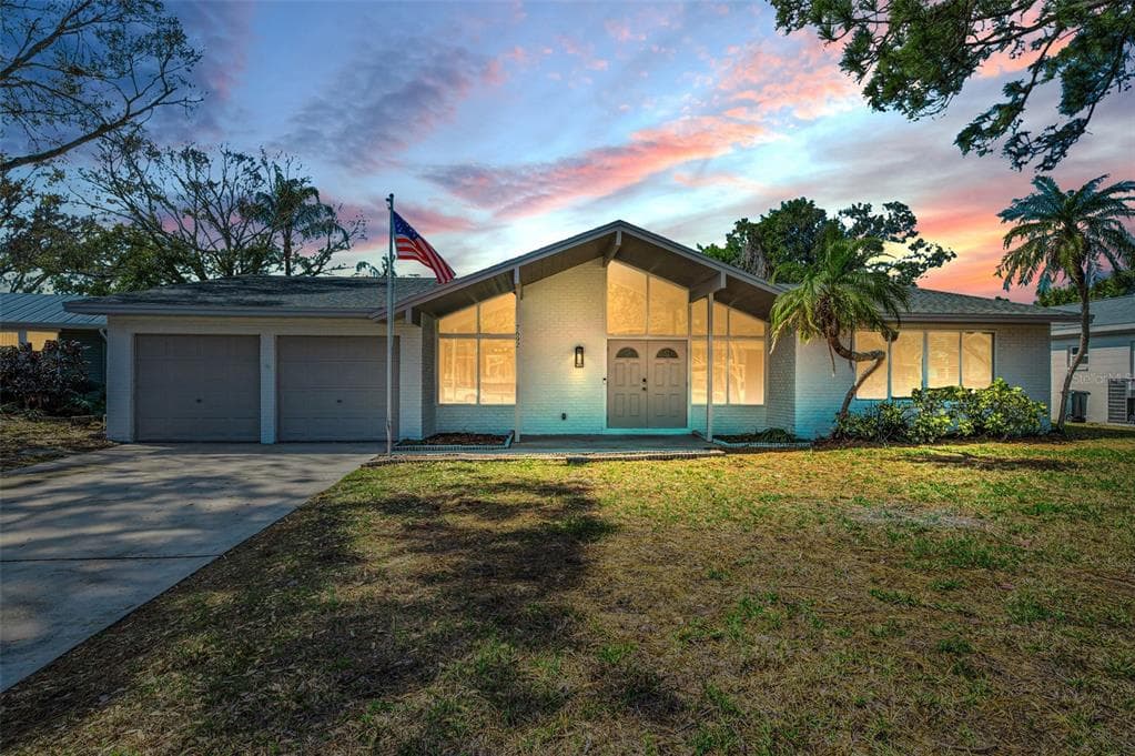 7692 132ND WAY SEMINOLE, FL 33776