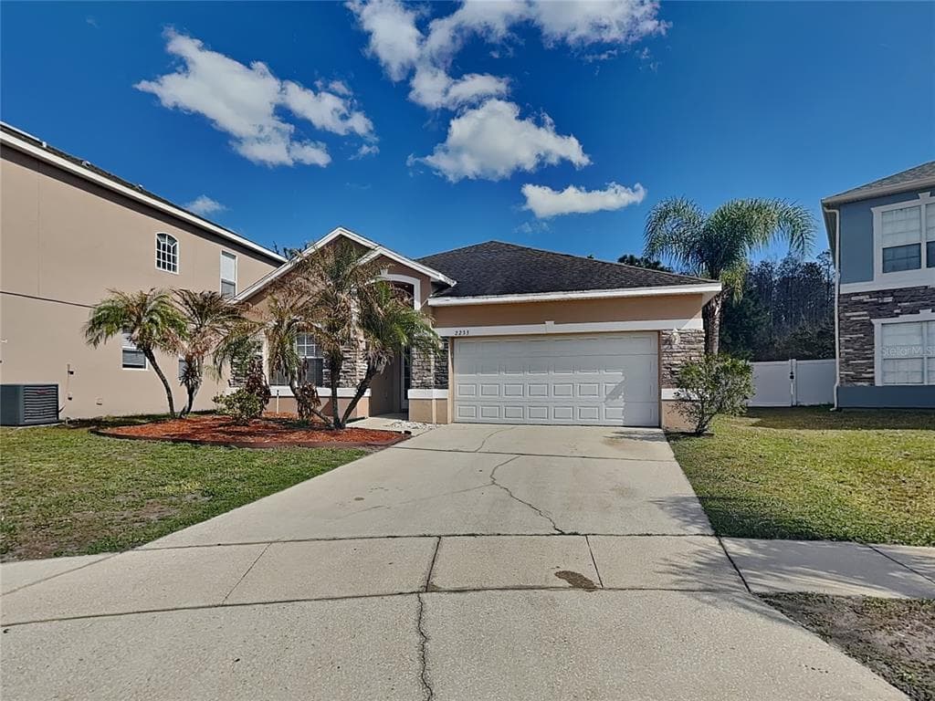 2233 SAND ARBOR CIRCLE ORLANDO, FL 32824