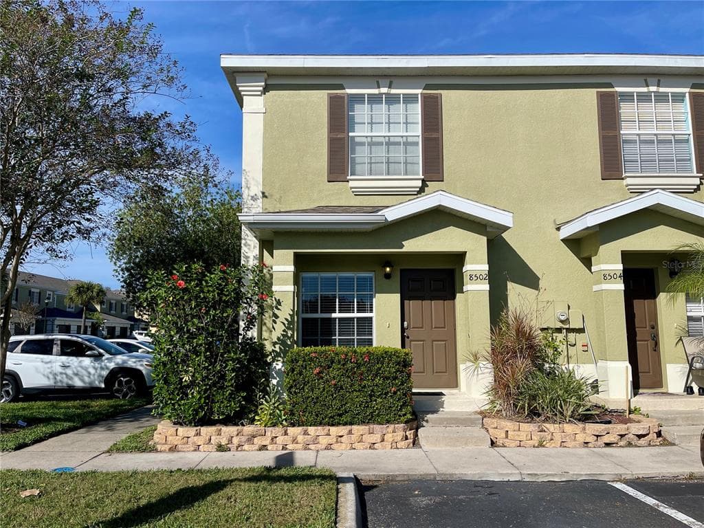 8502 GABLEBEND WAY TAMPA, FL 33647