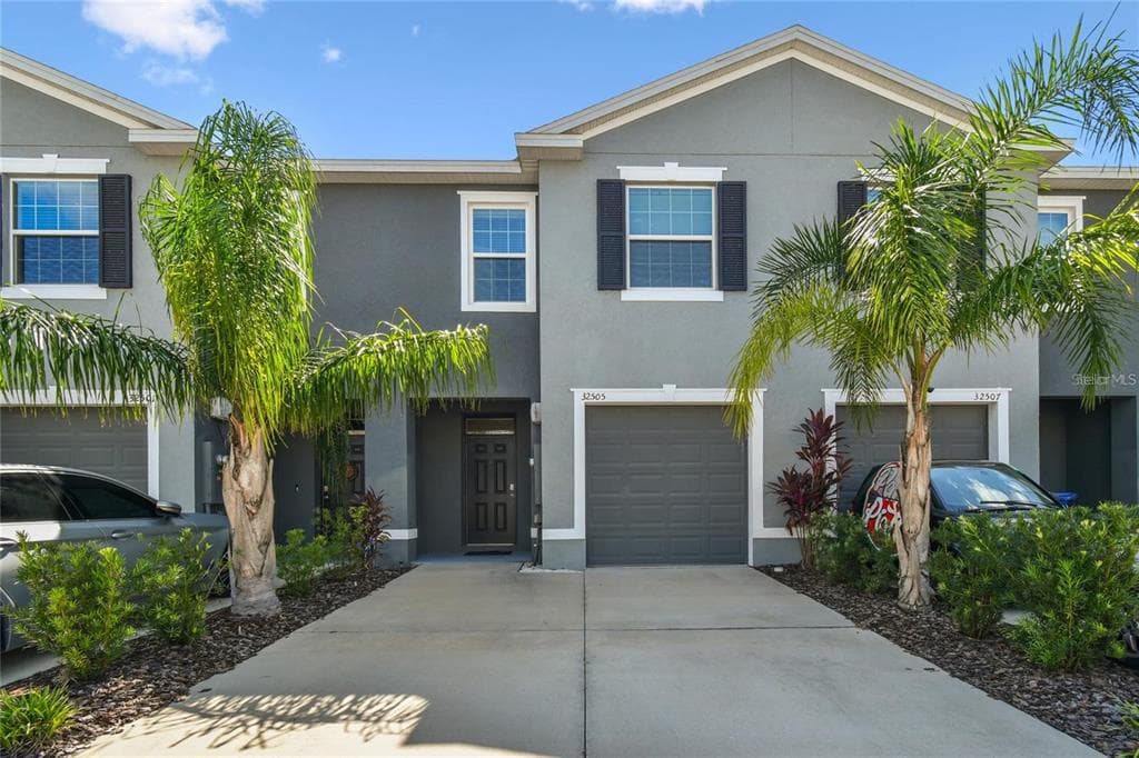 32505 TURTLE GRACE LOOP
