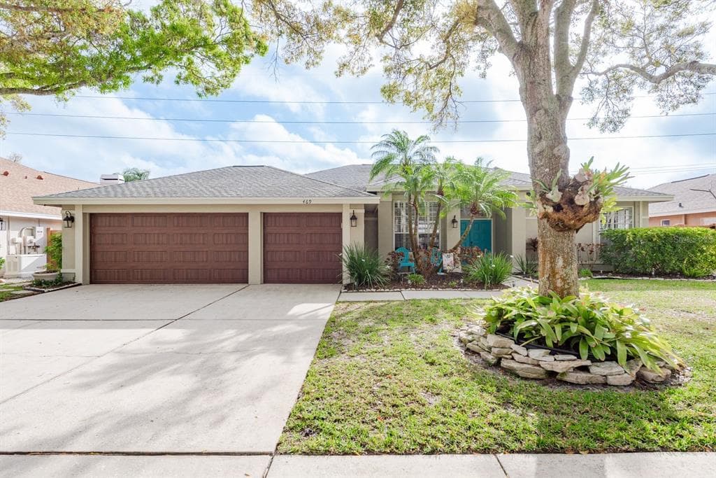 469 PINE WARBLER WAY N PALM HARBOR, FL 34683