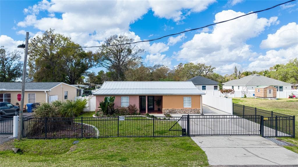 3511 S 76TH STREET TAMPA, FL 33619
