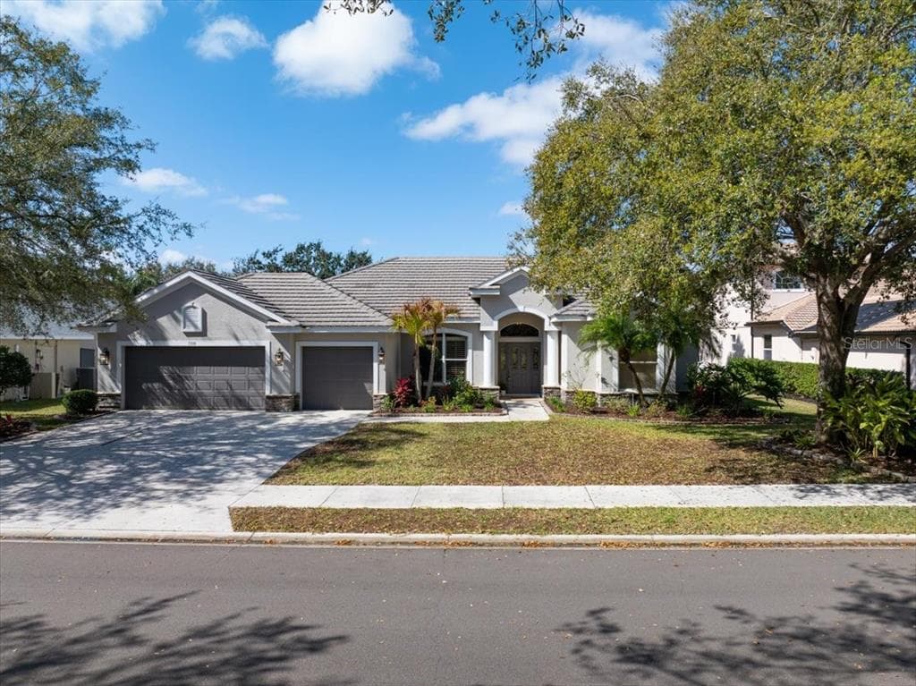 1310 BRAMBLING COURT BRADENTON, FL 34212