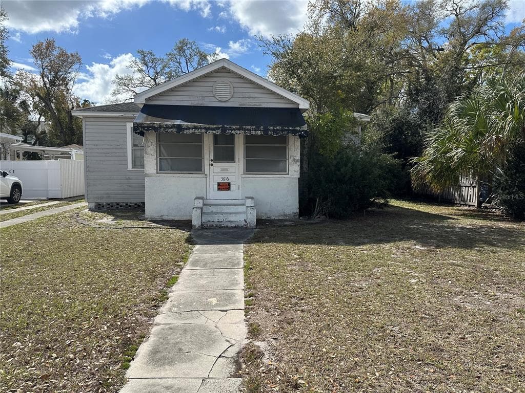 3616 W AZEELE STREET TAMPA, FL 33609