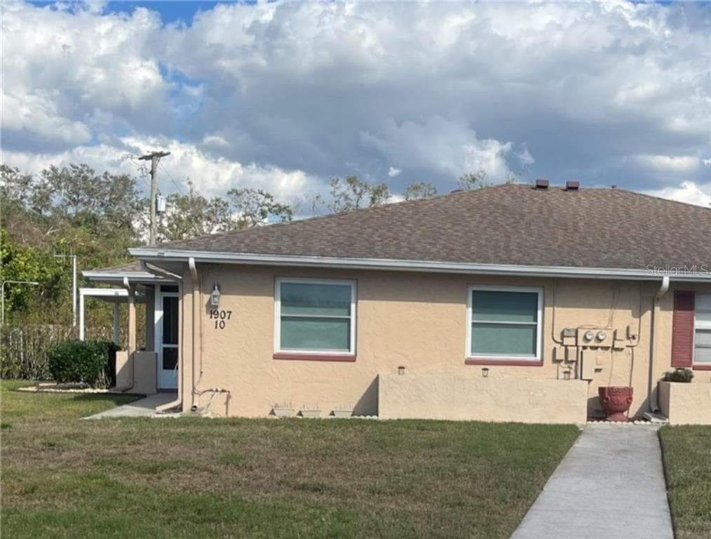 1907 CANTERBURY LANE UNIT 10 SUN CITY CENTER, FL 33573