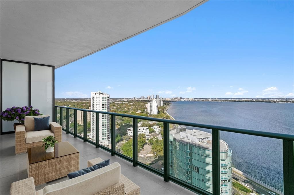 3015 S YSABELLA AVENUE UNIT 2403 TAMPA, FL 33629