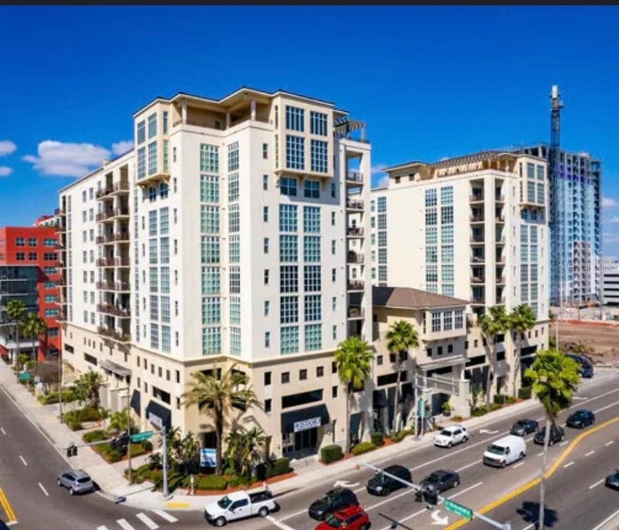 1227 E MADISON STREET UNIT 504 TAMPA, FL 33602