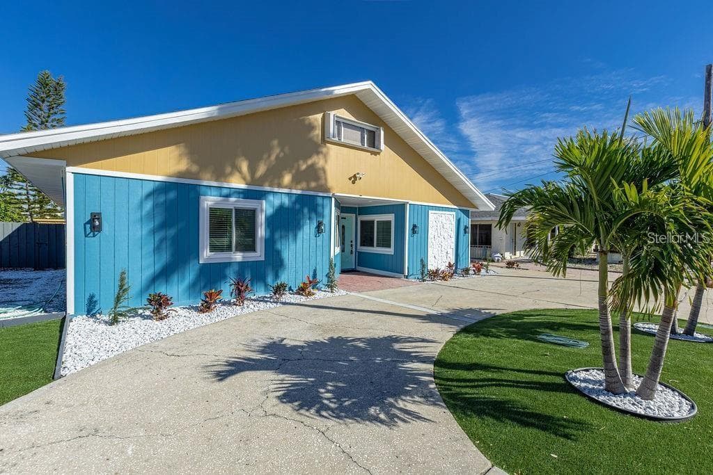 14019 W PARSLEY DRIVE MADEIRA BEACH, FL 33708
