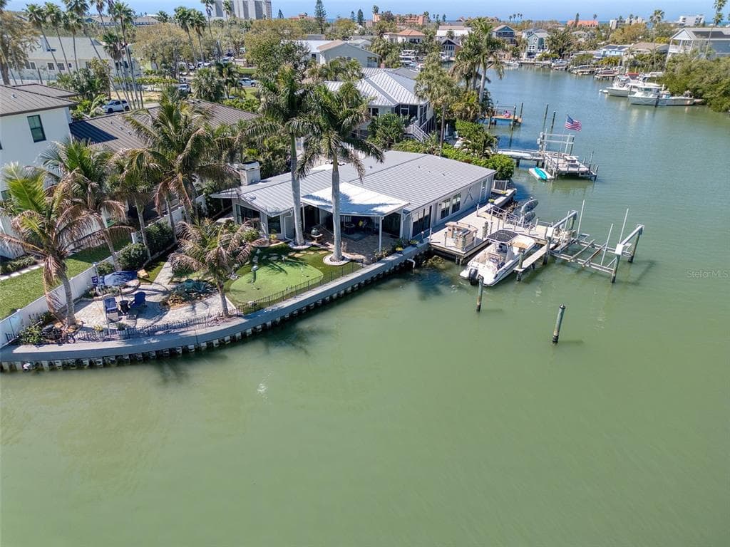 322 10TH AVENUE INDIAN ROCKS BEACH, FL 33785