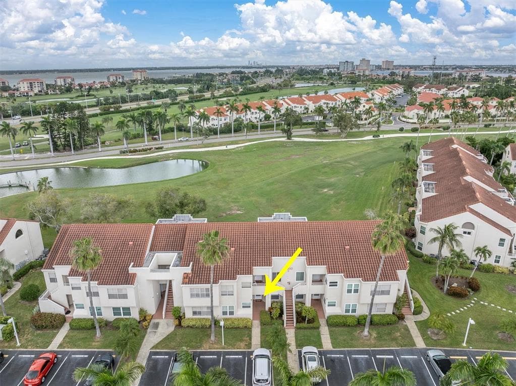 6000 BAHIA DEL MAR CIRCLE UNIT 132 ST PETERSBURG, FL 33715