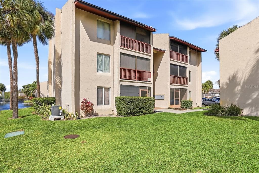 8602 CHAMPLAIN COURT UNIT 90