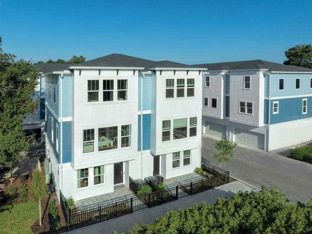6605 N NEBRASKA AVENUE UNIT 4 TAMPA, FL 33604