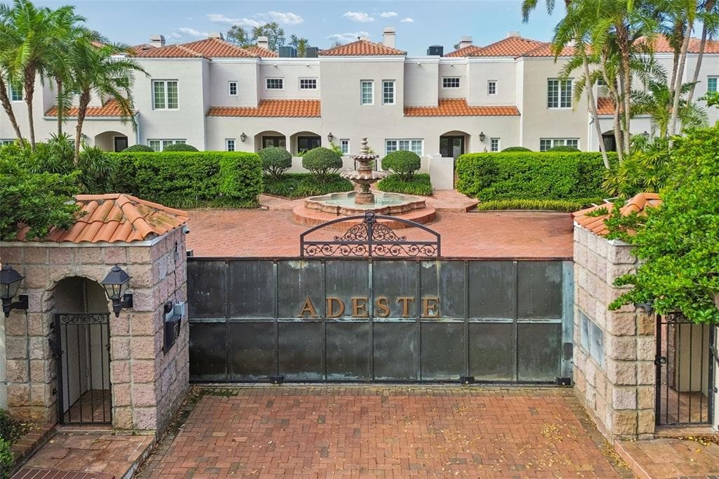 4951 BAYSHORE BOULEVARD UNIT 4951A TAMPA, FL 33611