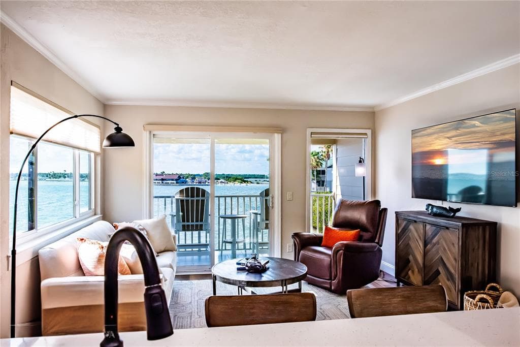 2506 N ROCKY POINT DRIVE UNIT 369 TAMPA, FL 33607
