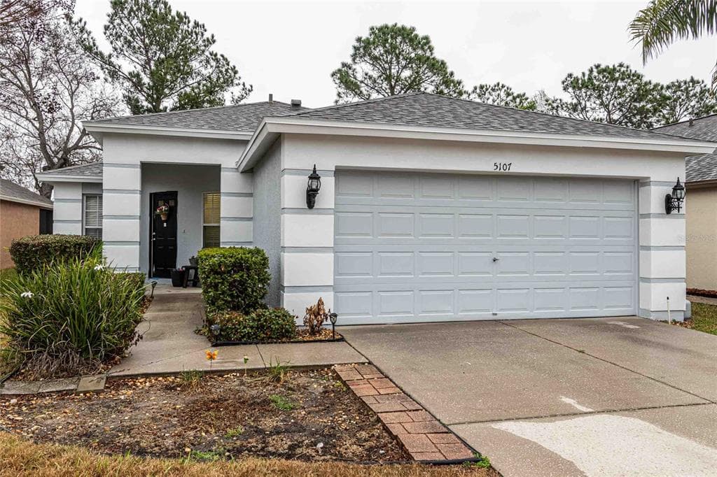 5107 GATO DEL SOL CIRCLE WESLEY CHAPEL, FL 33544