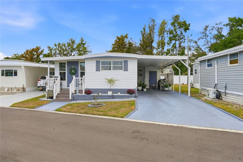 5327 6TH PLACE S GULFPORT, FL 33707