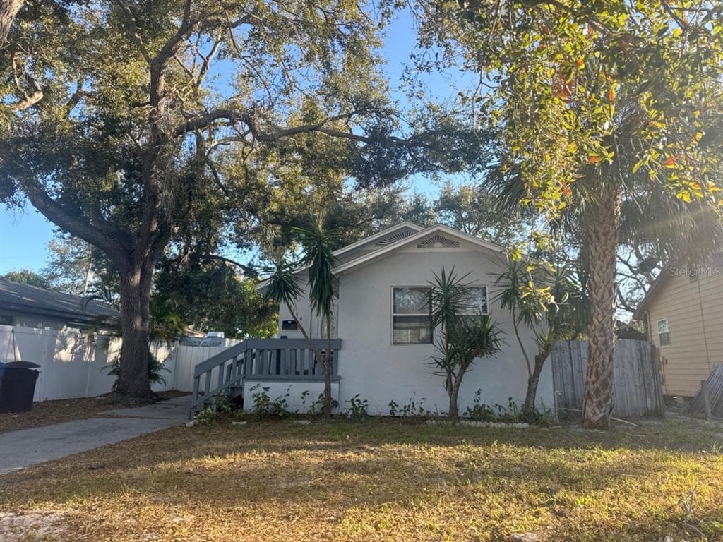 3740 28TH AVENUE S ST PETERSBURG, FL 33711