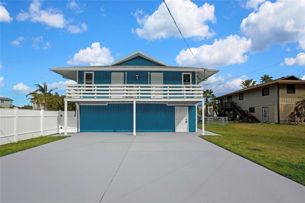 6703 SEAVIEW BOULEVARD HUDSON, FL 34667