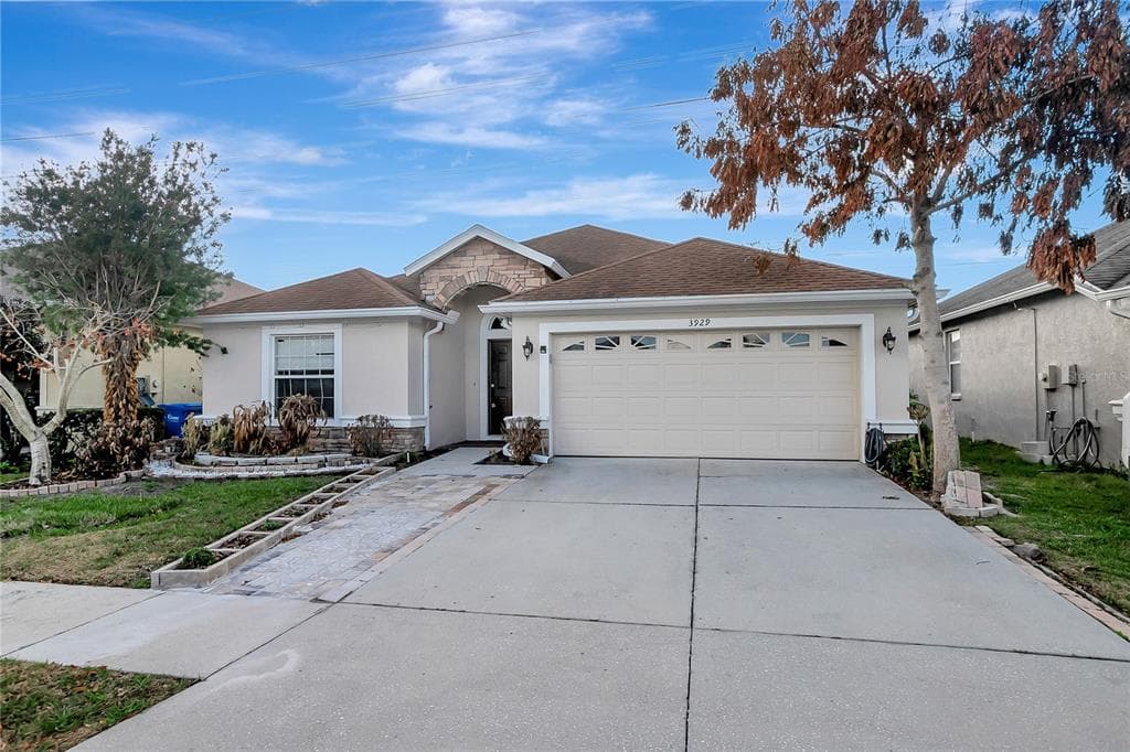 3929 WASHBURN PLACE WESLEY CHAPEL, FL 33543
