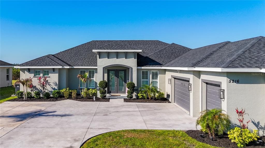 5216 LAKE VENICE DRIVE WIMAUMA, FL 33598