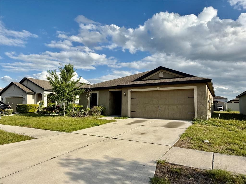 837 CHATHAM WALK DRIVE RUSKIN, FL 33570