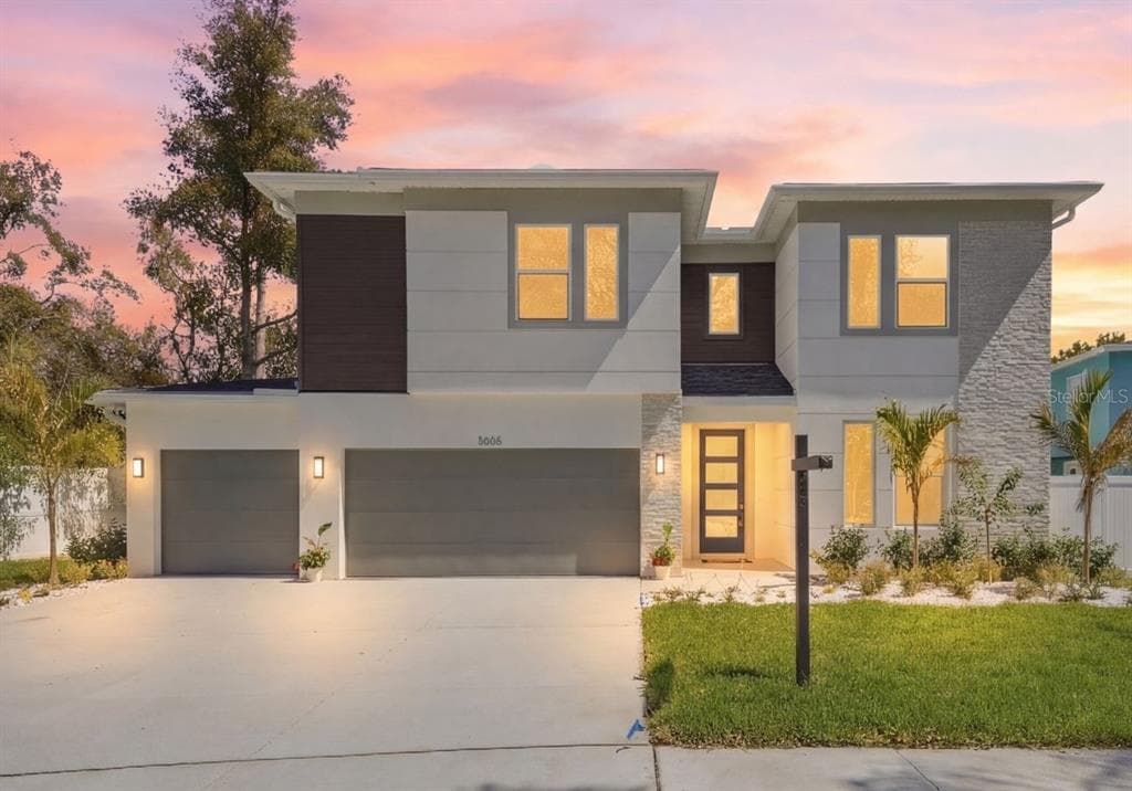 3608 E TAMPA CIRCLE