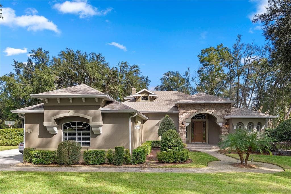 8297 DAY LILY PLACE SANFORD, FL 32771